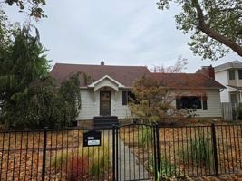 featured image of 3920 W Dorian St