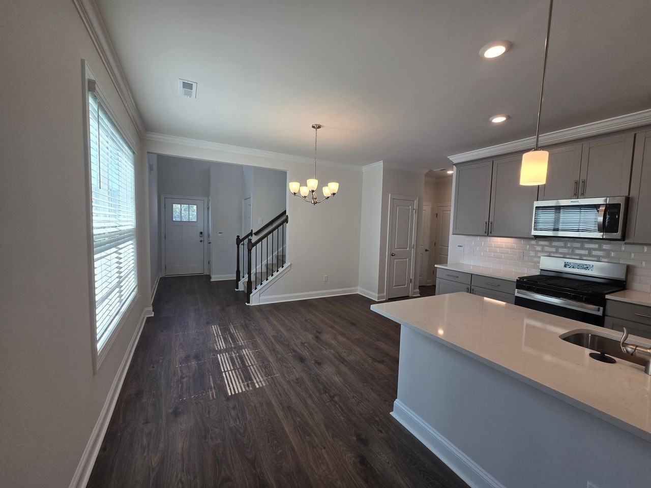 209 Ranger Rd - Photo 2 of 36