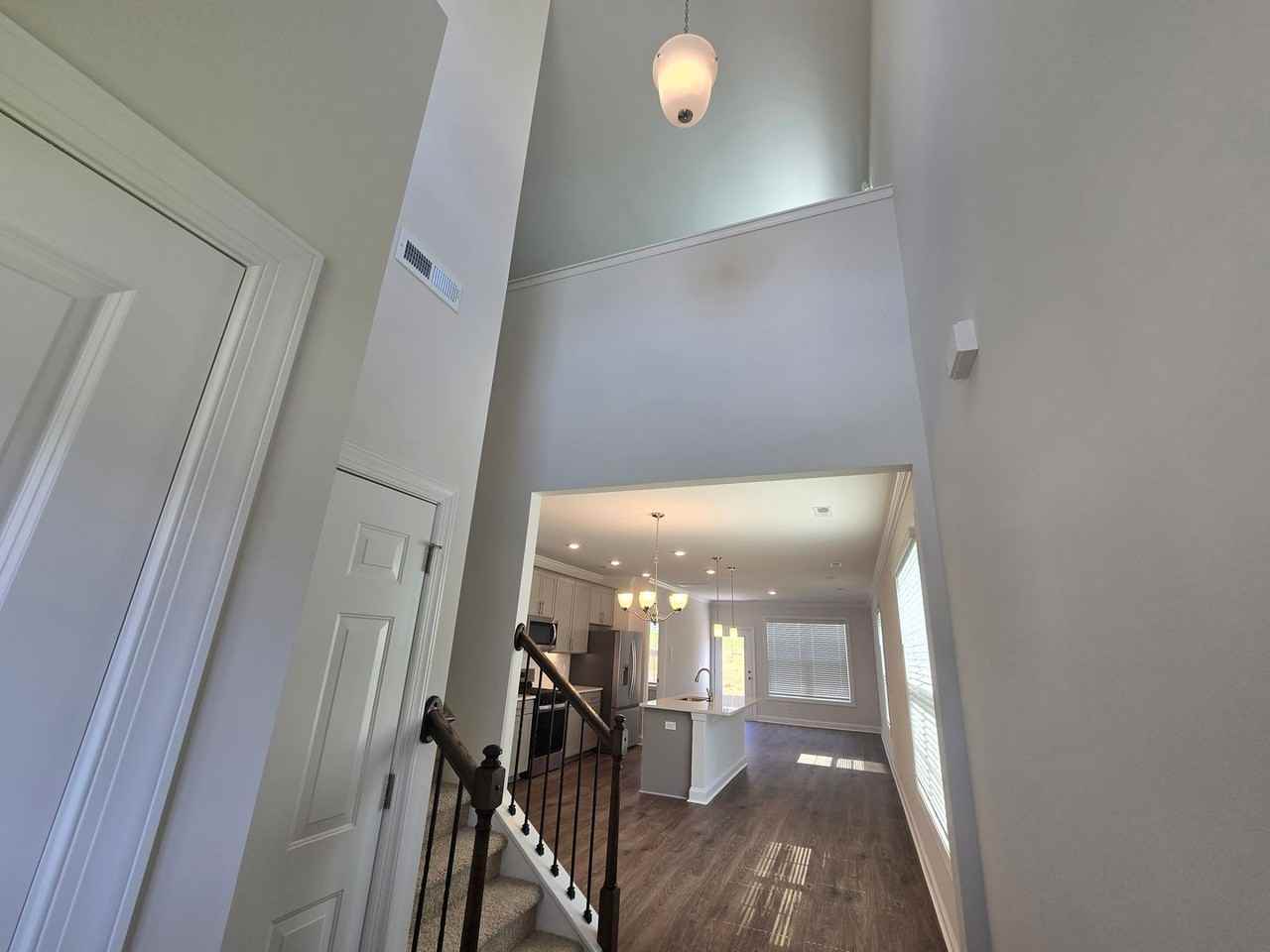 209 Ranger Rd - Photo 5 of 36