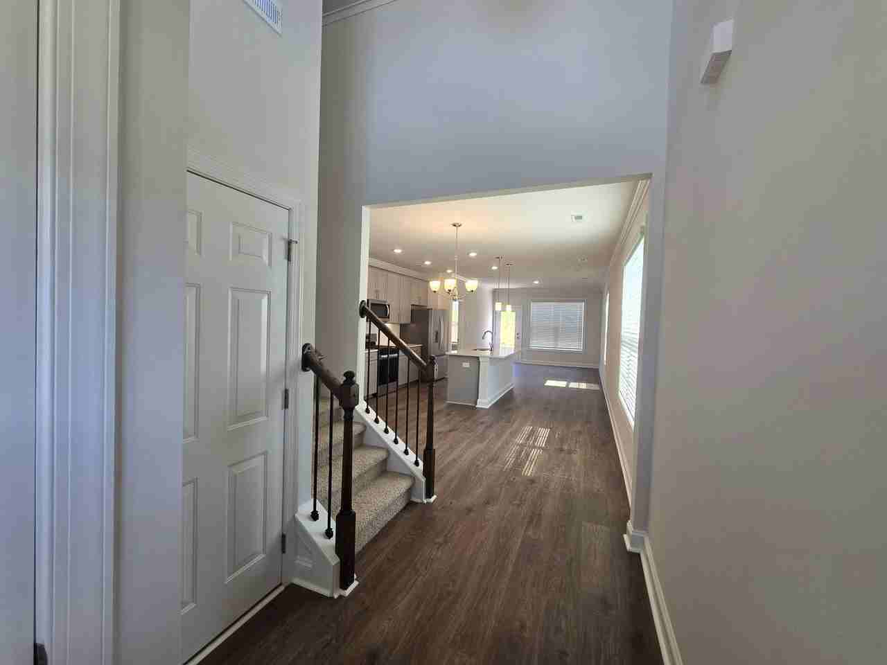 209 Ranger Rd - Photo 6 of 36