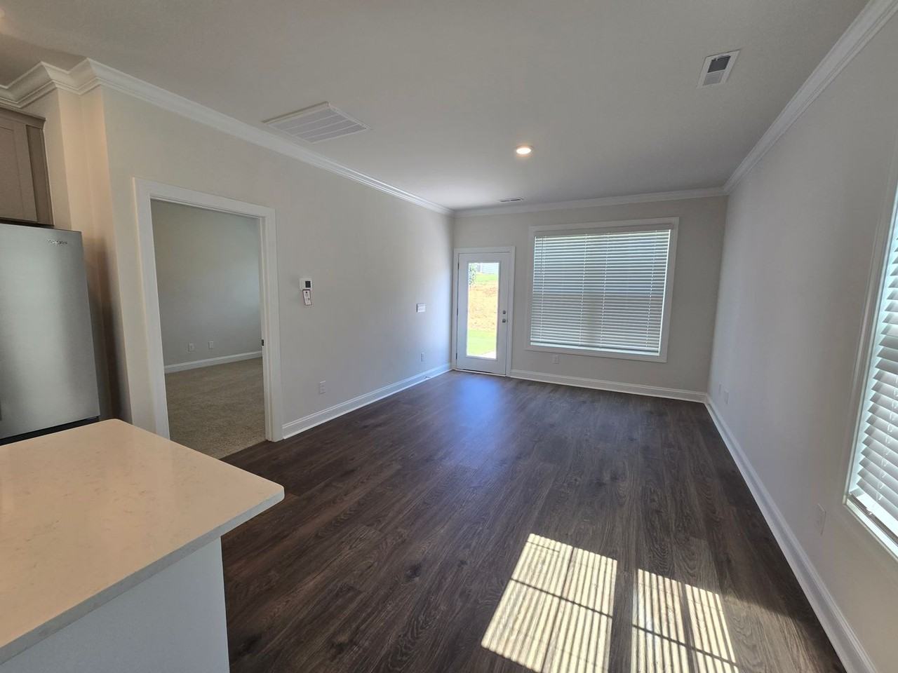 209 Ranger Rd - Photo 7 of 36