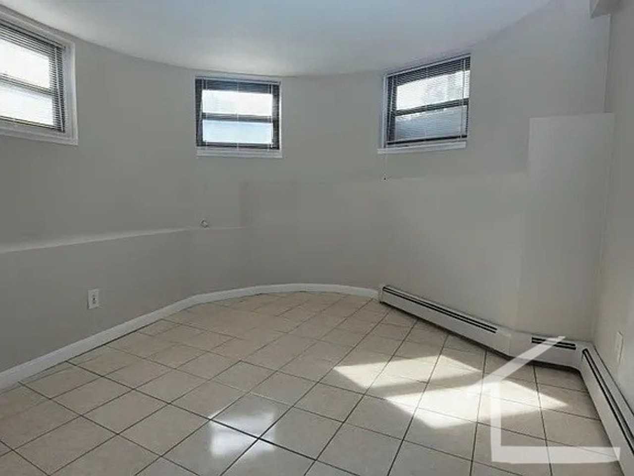 1490 Commonwealth Ave - Photo 2 of 4
