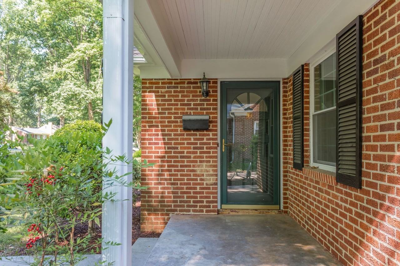 3408 Kirby Dr - Photo 4 of 36