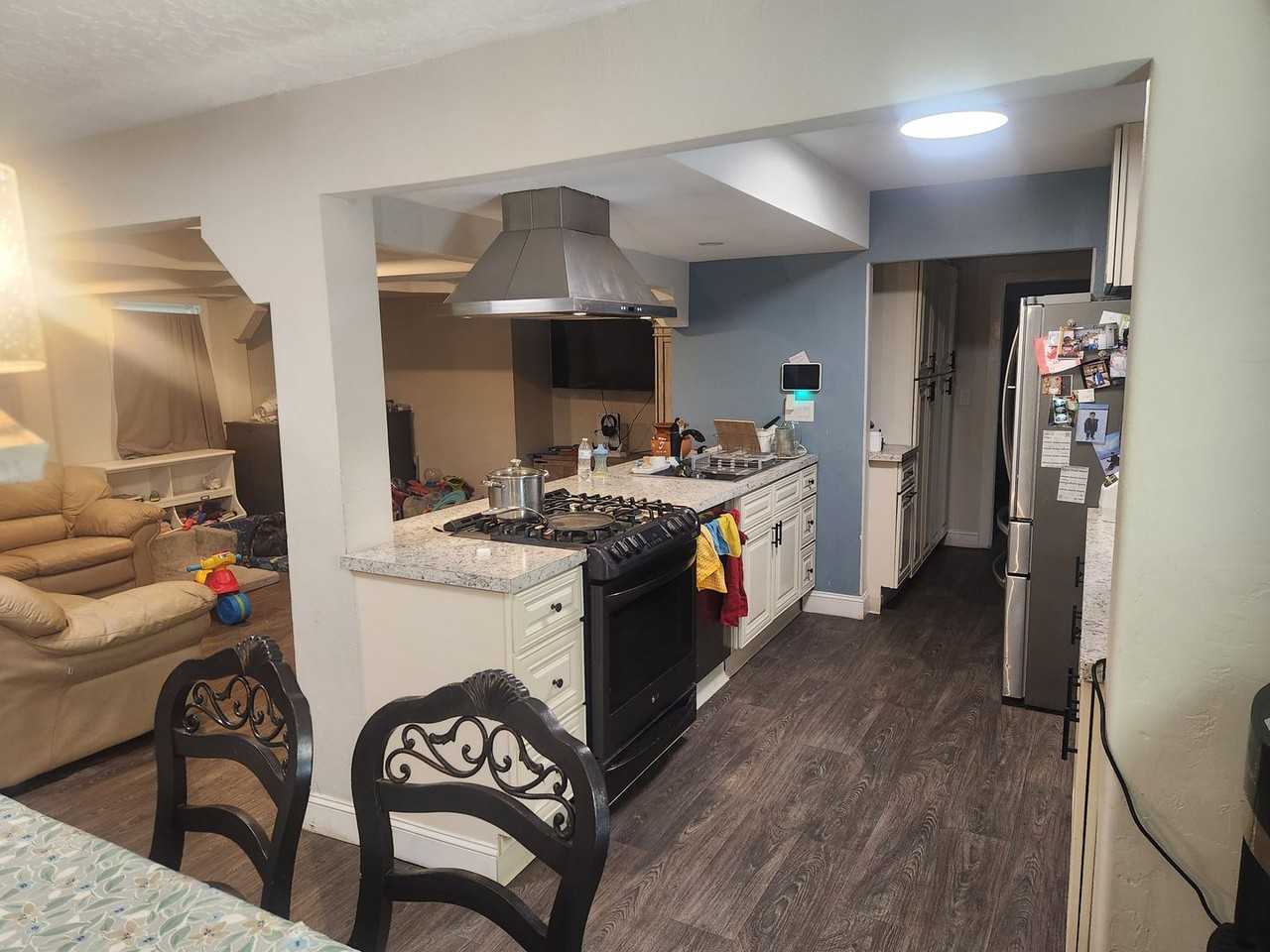 412 10th St N - Photo 7 of 14