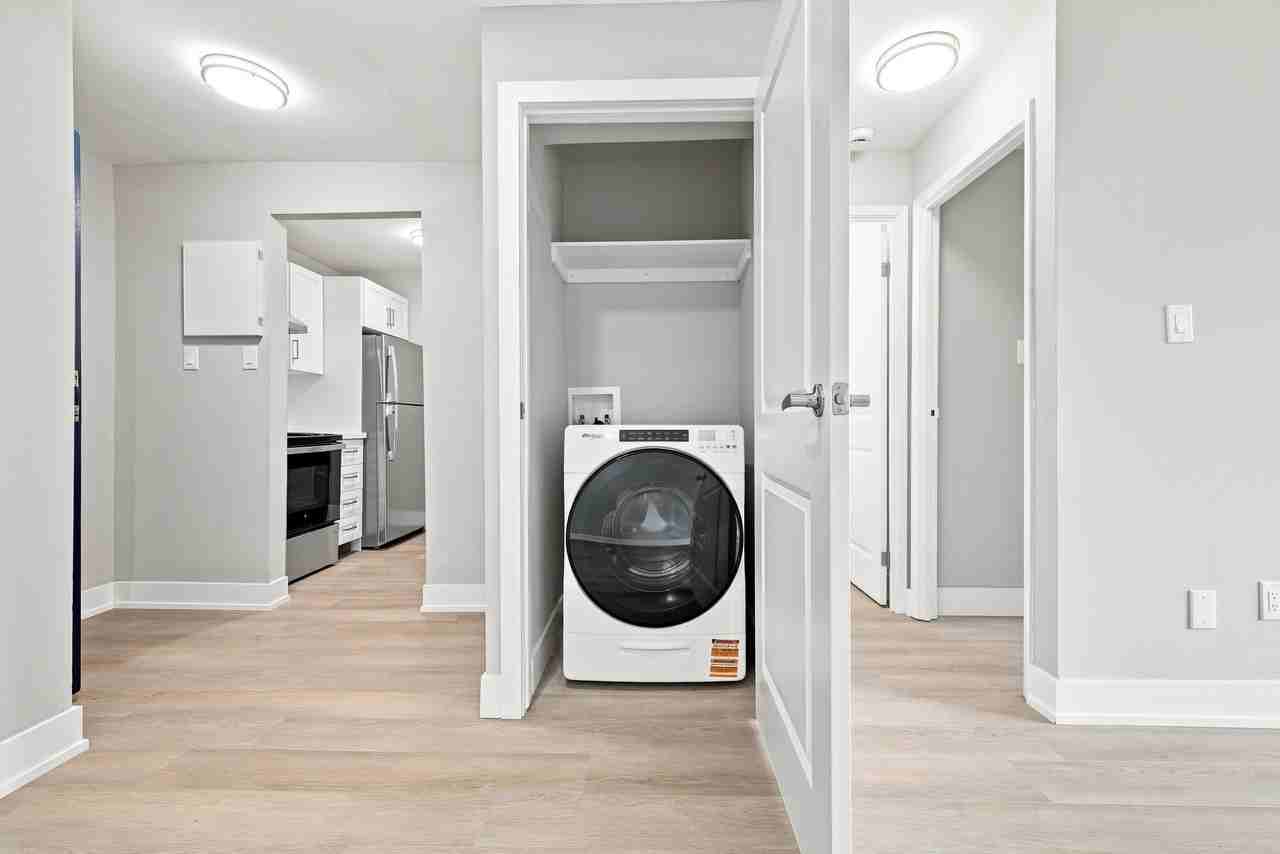Canterbury Apartments - Photo 2 of 9