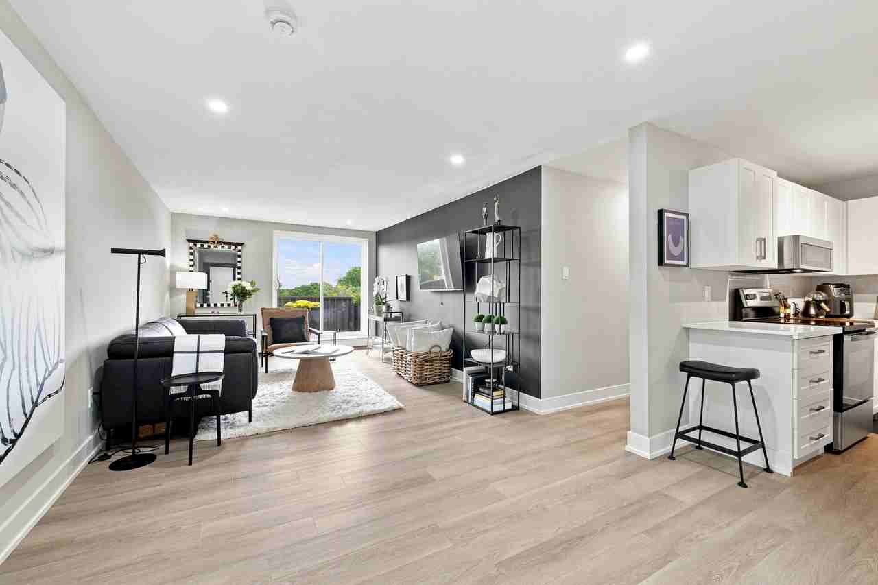 Canterbury Apartments - Photo 3 of 9