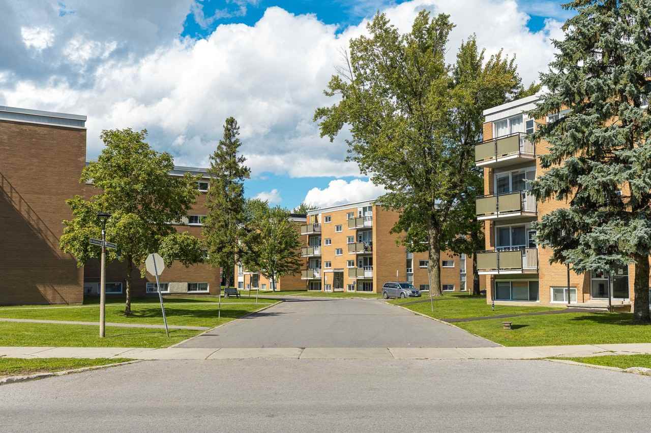 Parkwood Hills Residences - Photo 4 of 50