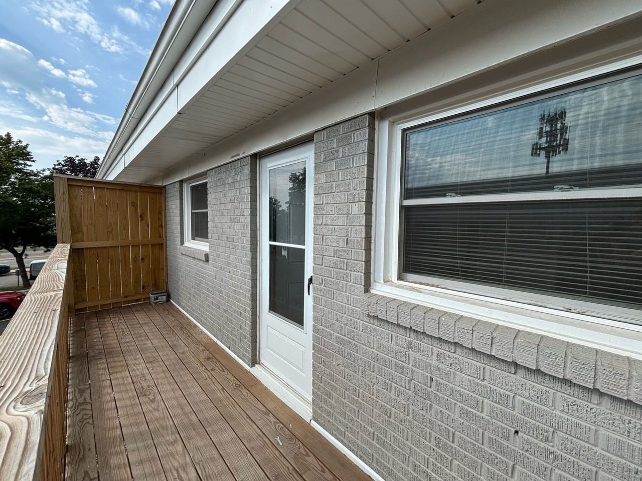 Harrison Beach Apartments - Photo 4 of 50
