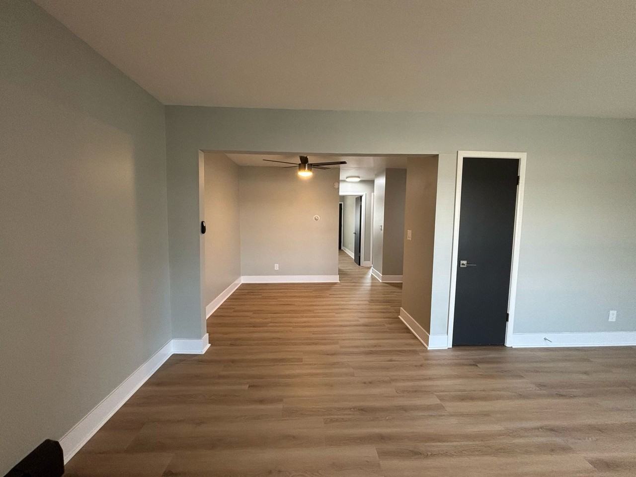 Harrison Beach Apartments - Photo 5 of 50