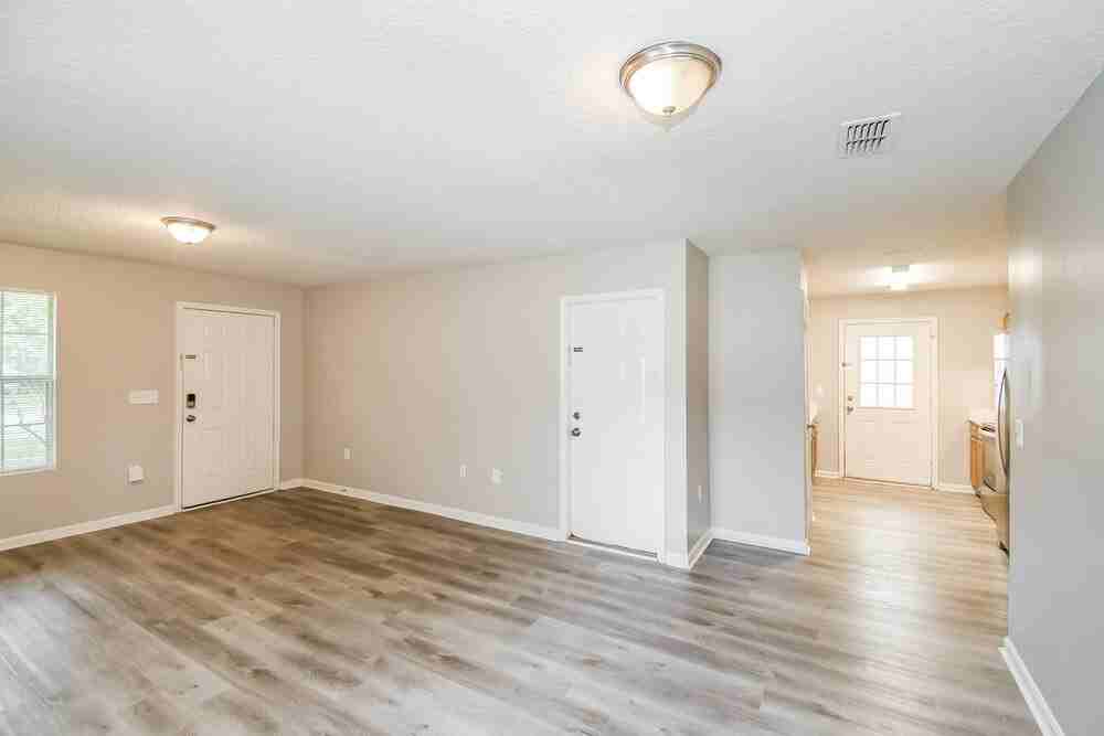 8720 Hare Ave - Photo 5 of 16