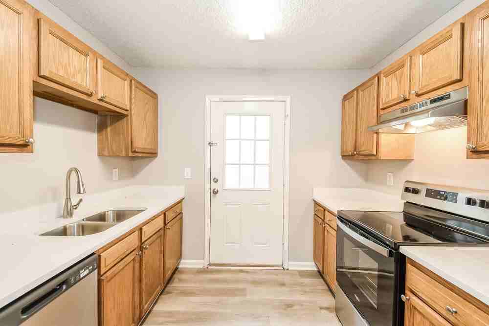 8720 Hare Ave - Photo 6 of 16