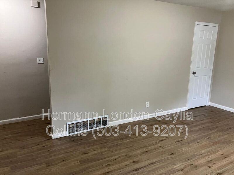 1143 Congress Ave - Photo 2 of 15