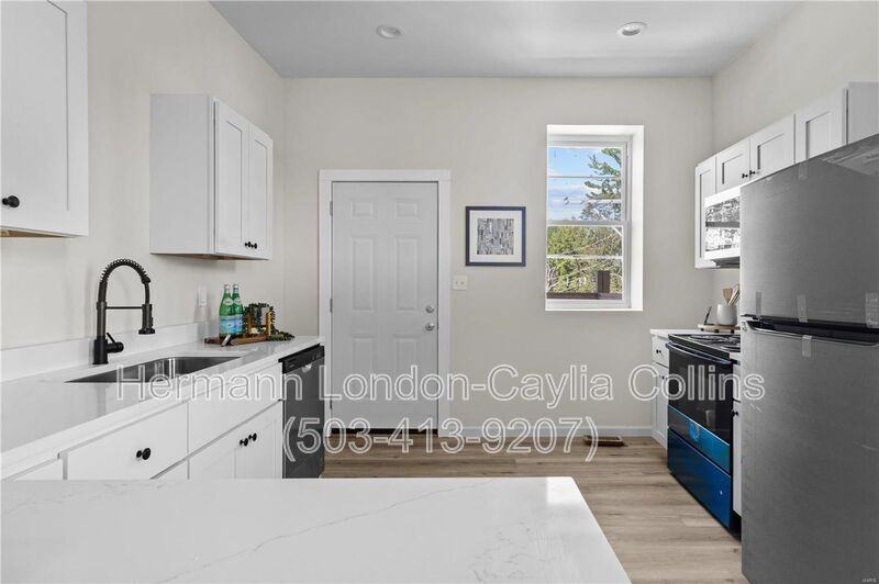 3215 Nebraska Ave #1F - Photo 7 of 19