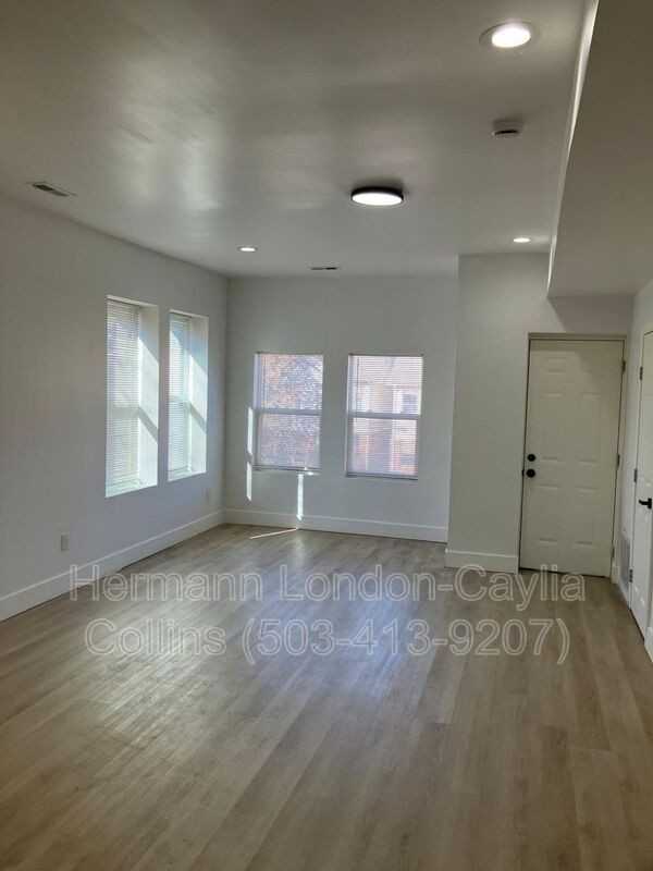 5832 Etzel Ave #5834-1F - Photo 3 of 10