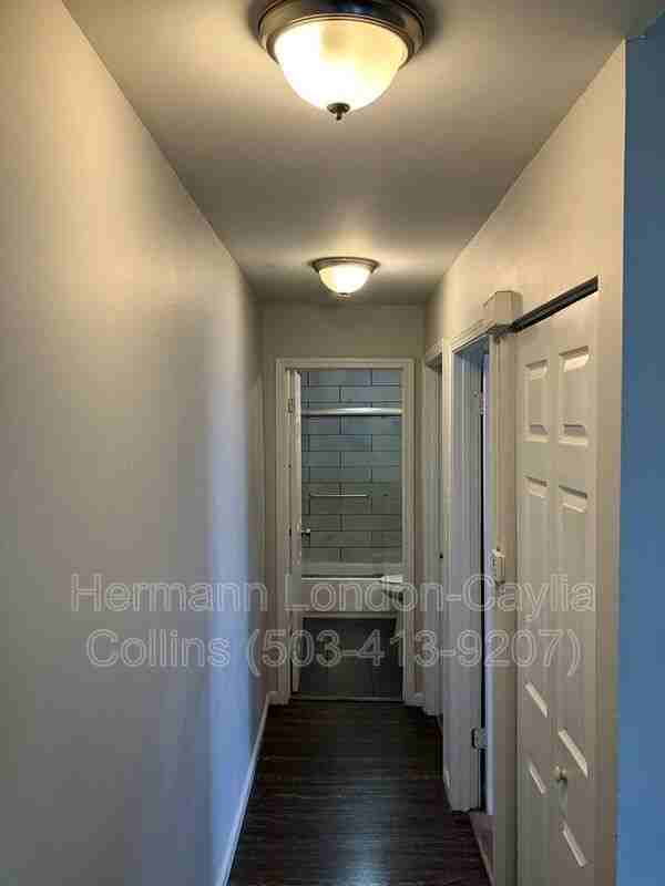 3856 Folsom Ave #2F - Photo 7 of 14