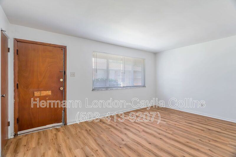 11276 Liana Ln - Photo 2 of 13