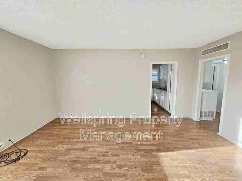 137 S Richmond Rd - Photo 2 of 19