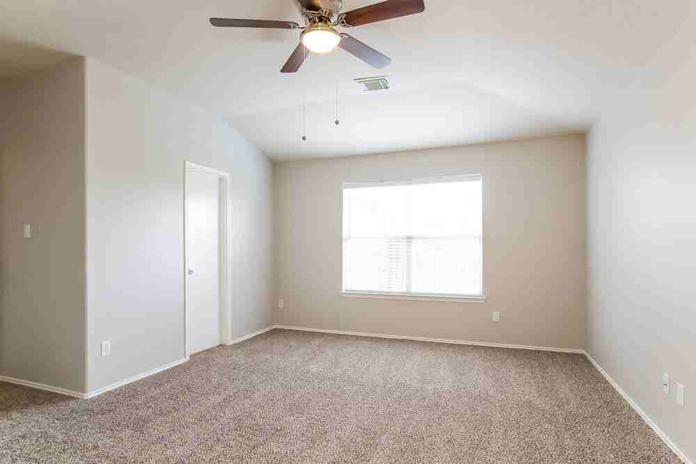20110 Pinto Ridge Dr - Photo 7 of 15