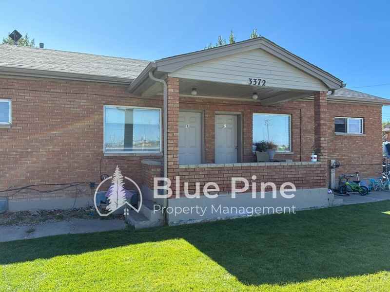 3372 E Iona Rd #1