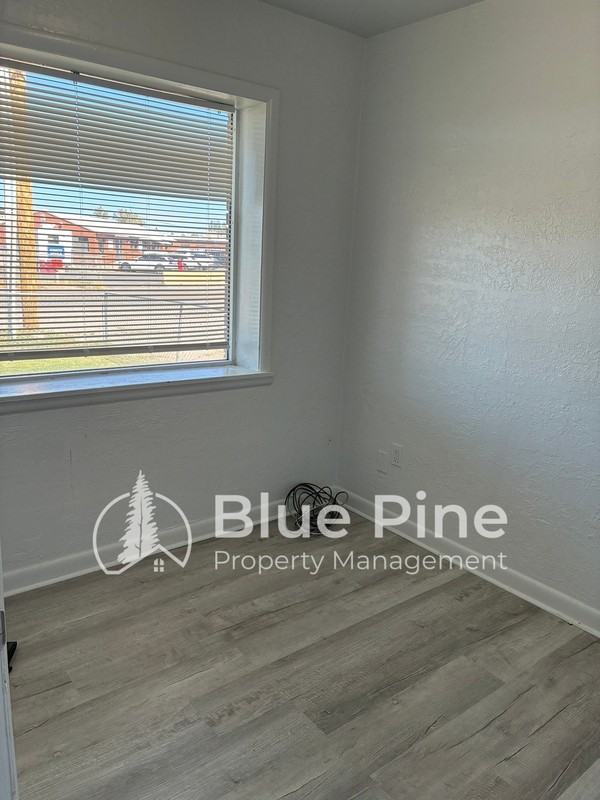 3372 E Iona Rd #1 - Photo 2 of 14