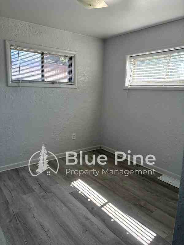 3372 E Iona Rd #1 - Photo 6 of 14