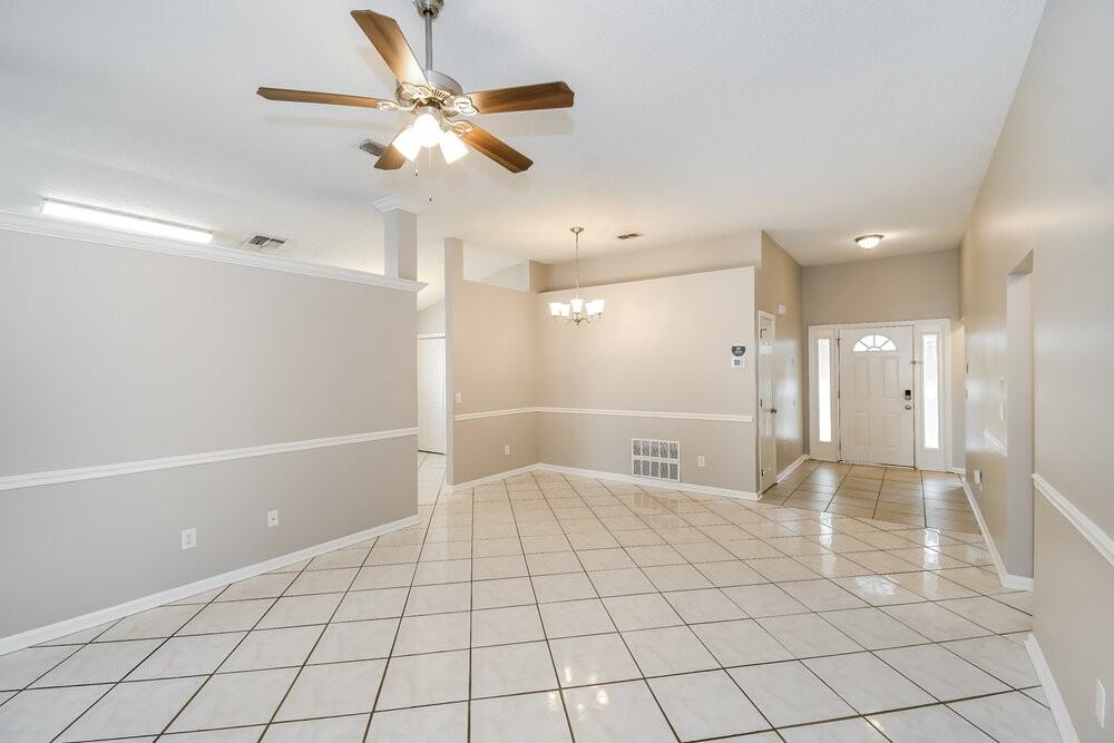2837 Tuscarora Trl - Photo 3 of 16