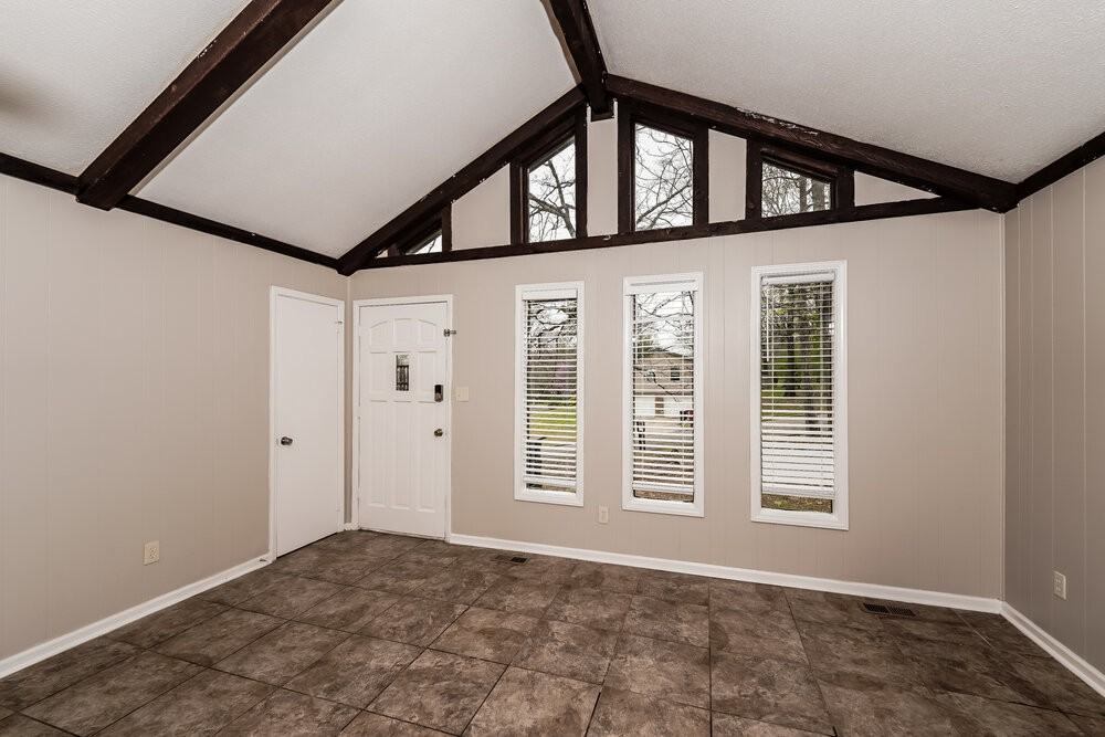 5201 Willow Ridge Ln - Photo 5 of 17