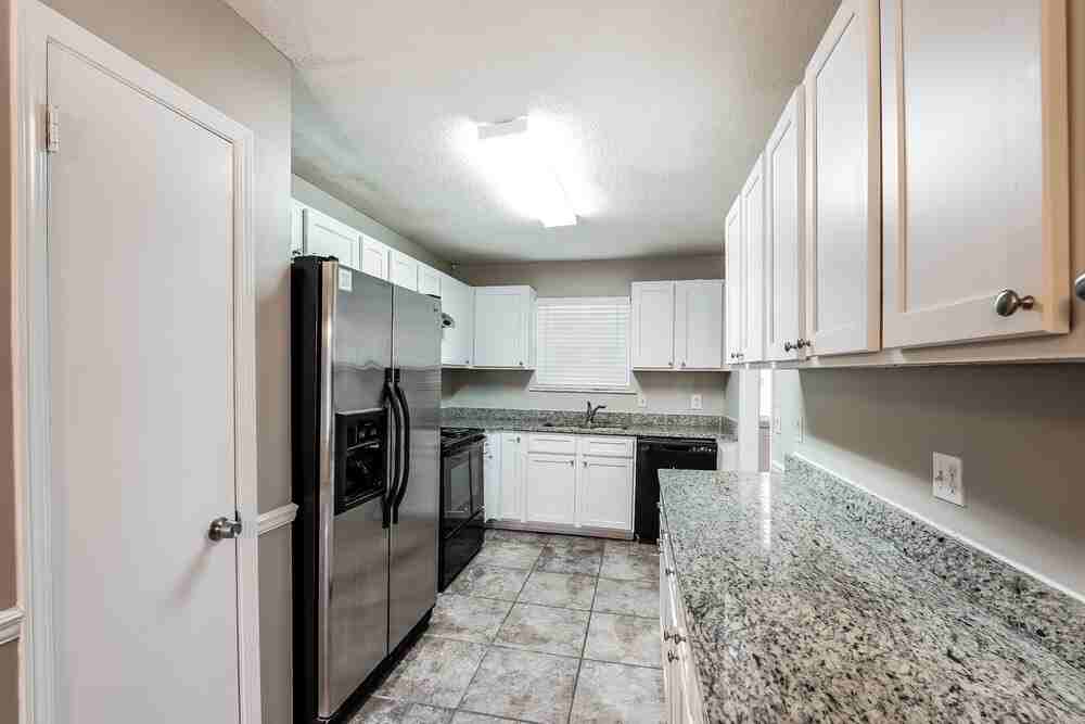 5201 Willow Ridge Ln - Photo 7 of 17