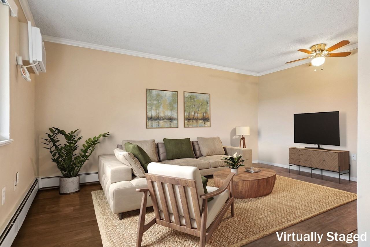 Knollwood and Tanglewood Apartments - Photo 2 of 30