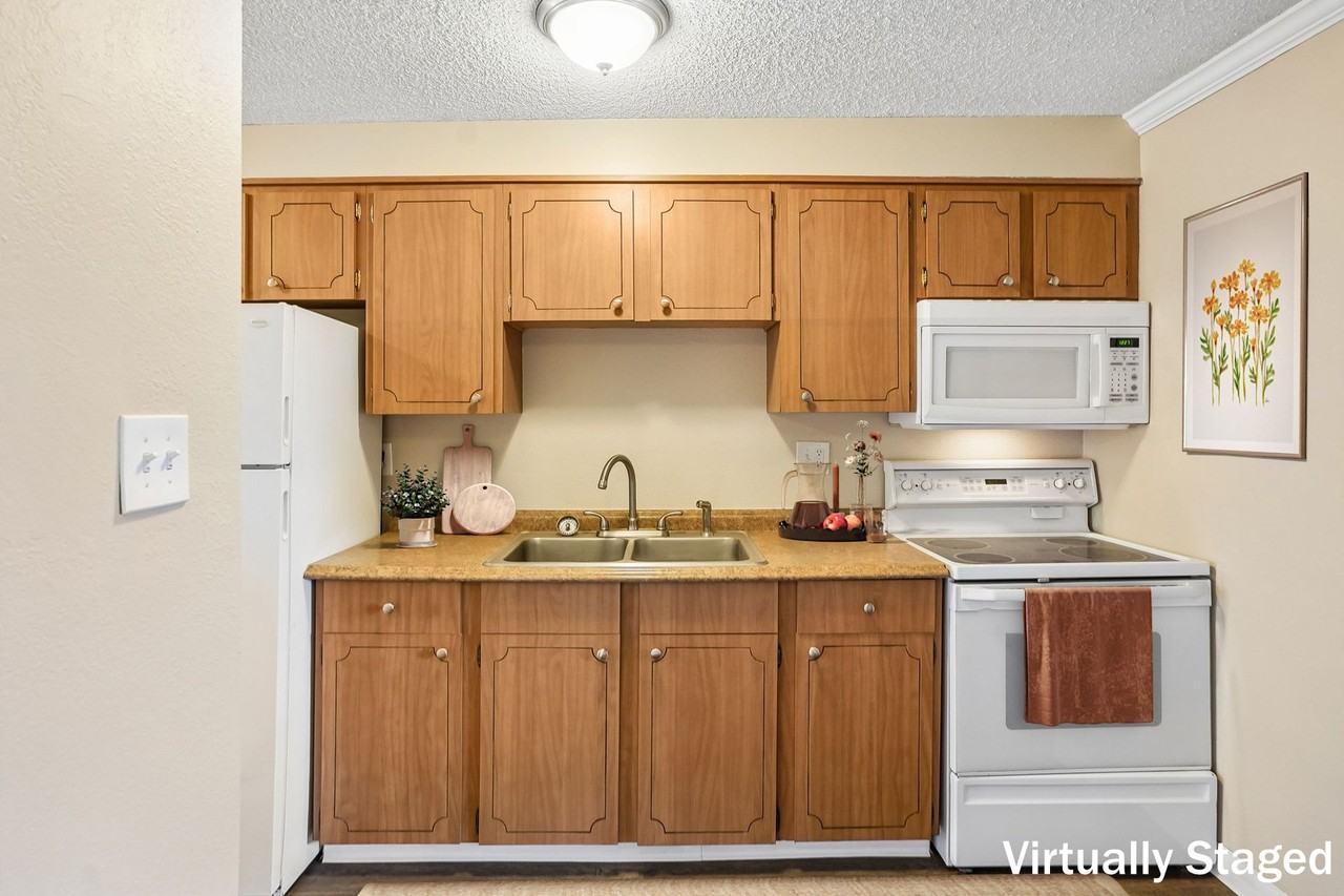 Knollwood and Tanglewood Apartments - Photo 6 of 30