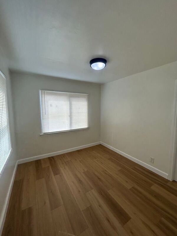 10017 Silverton Ave - Photo 7 of 9