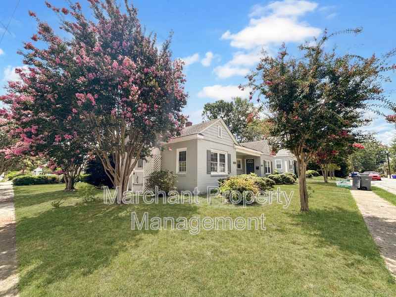 667 Ravenel St - Photo 3 of 27