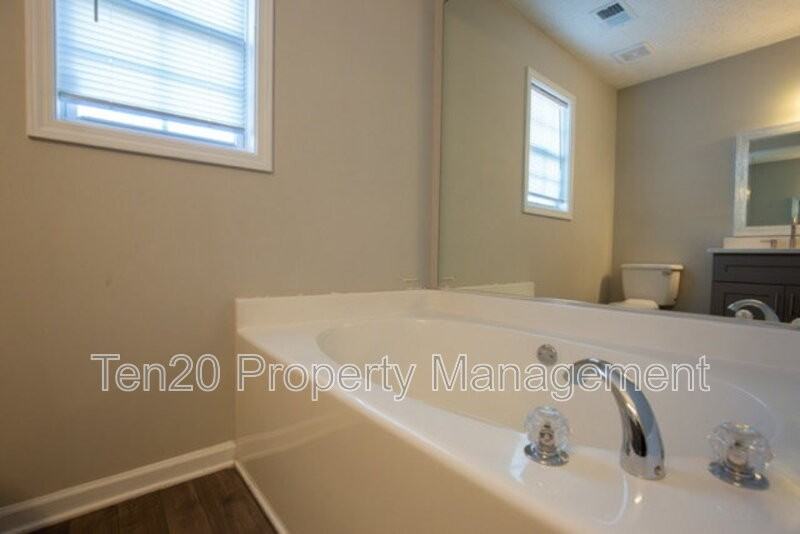 5711 Boby Dr - Photo 3 of 18