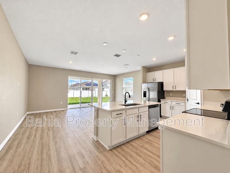 819 Folklore Ln - Photo 3 of 17