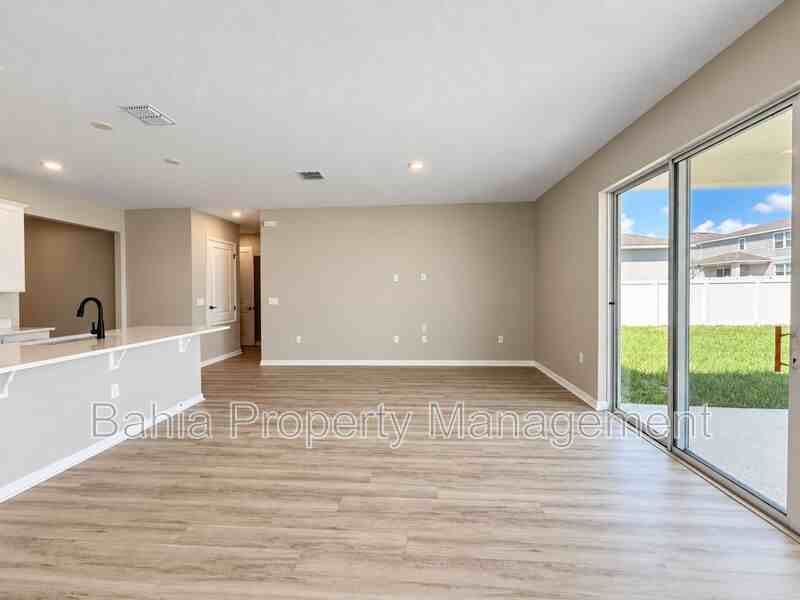 819 Folklore Ln - Photo 7 of 17