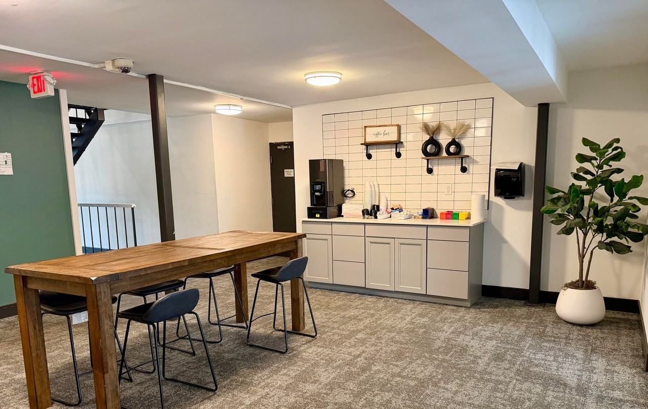 NEWLY Remodeled Apartments walking distance from IU Campus - Photo 5 of 29
