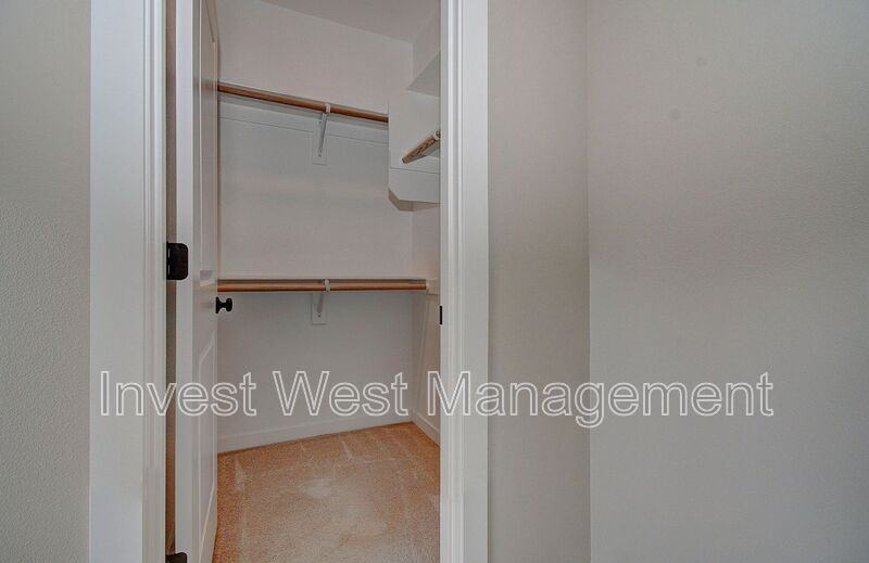1651 52nd Ct - Photo 7 of 35