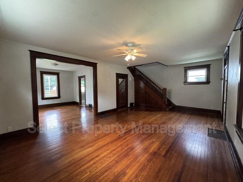 317 W Wildwood Ave - Photo 3 of 21