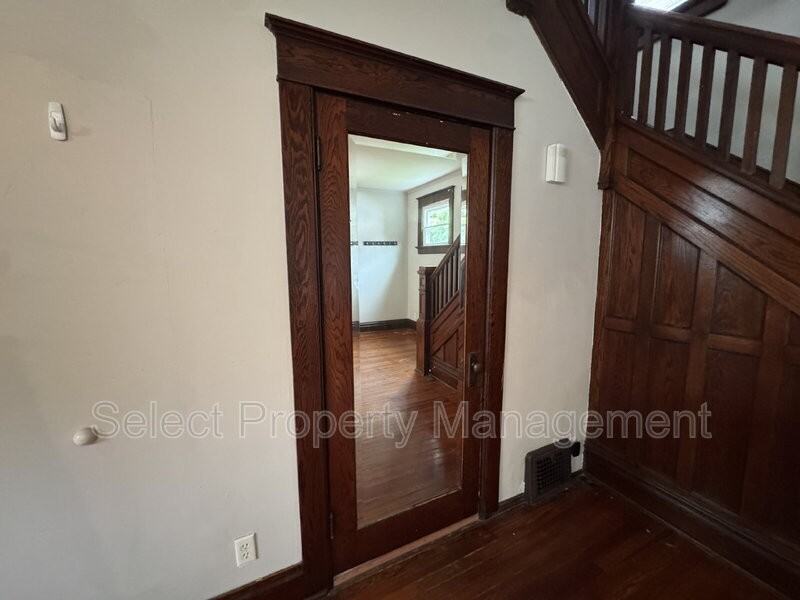 317 W Wildwood Ave - Photo 4 of 21