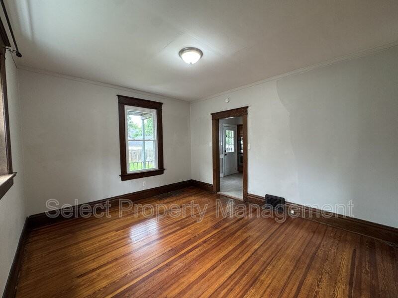 317 W Wildwood Ave - Photo 6 of 21