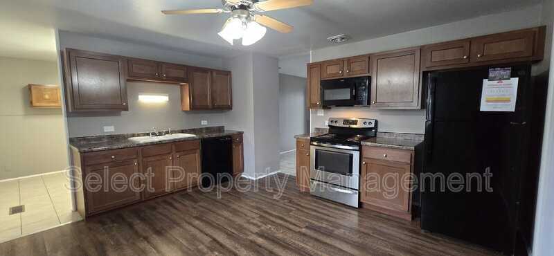 522 Sara Dr - Photo 5 of 18