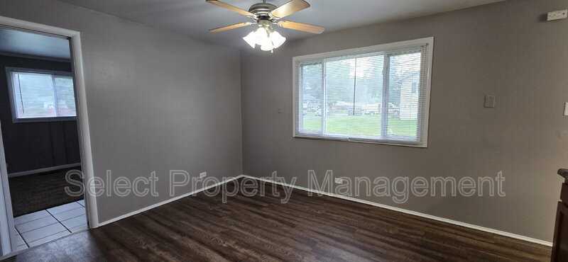 522 Sara Dr - Photo 7 of 18