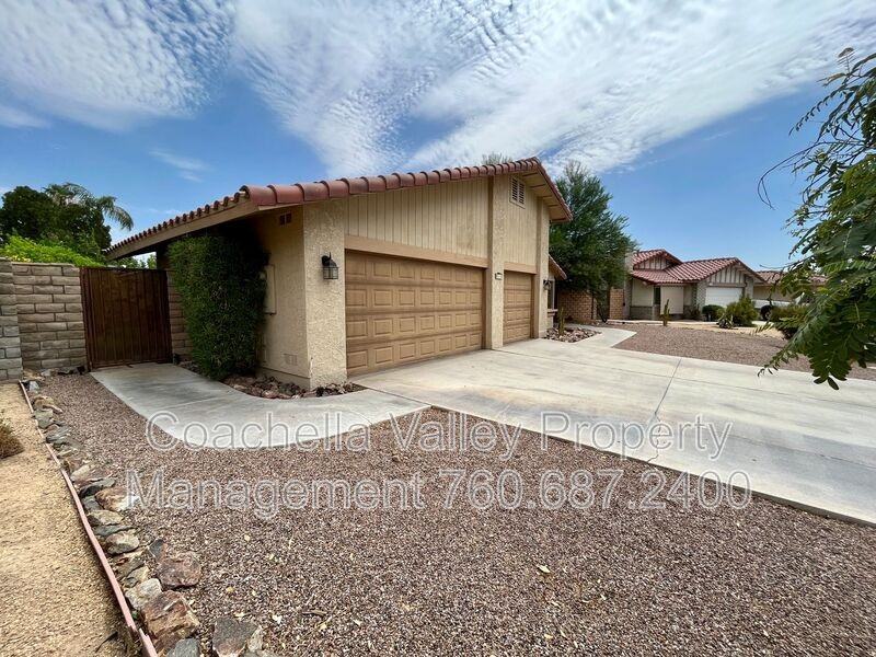 40120 Sagewood Dr - Photo 2 of 43