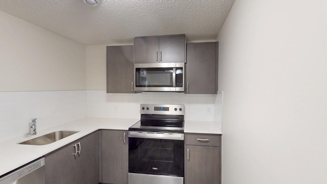 21459 Sheriff King St Sw Lowr - Photo 2 of 12