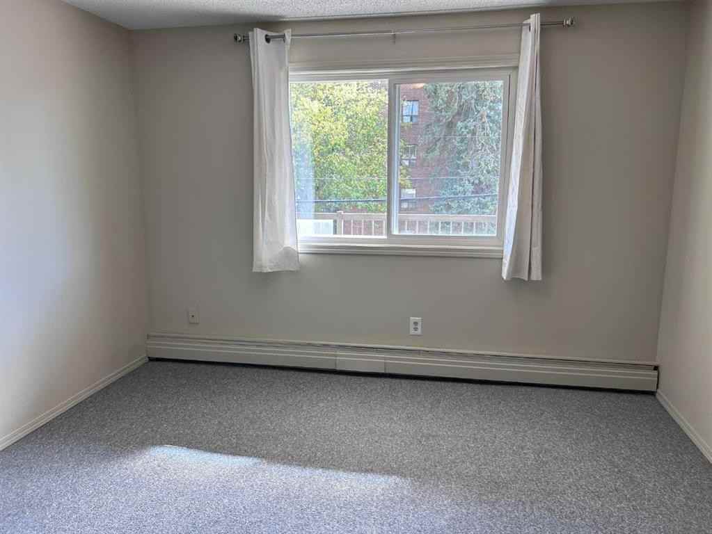 617 56 Ave Sw - Photo 7 of 13