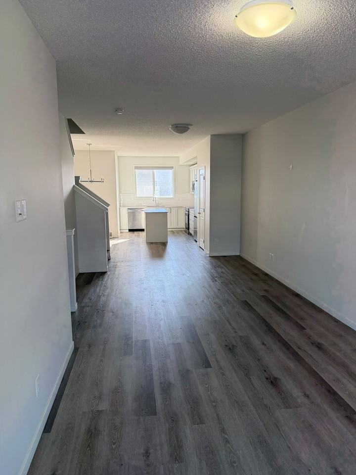 160 Edith Pl Nw - Photo 2 of 16