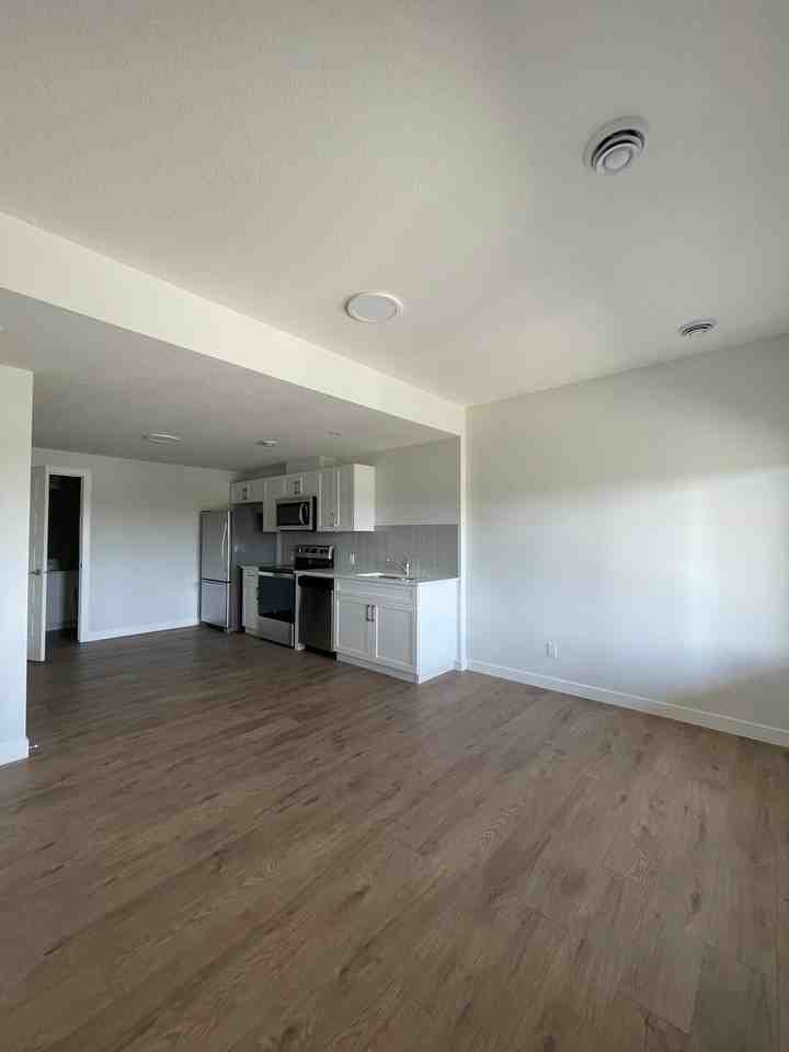 79 Paint Horse Cres - Photo 6 of 14