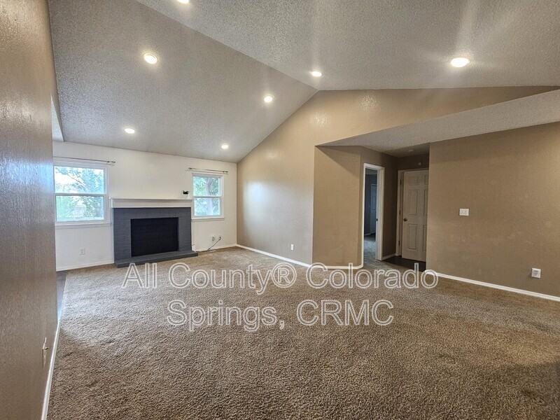 4995 Purcell Dr - Photo 2 of 24
