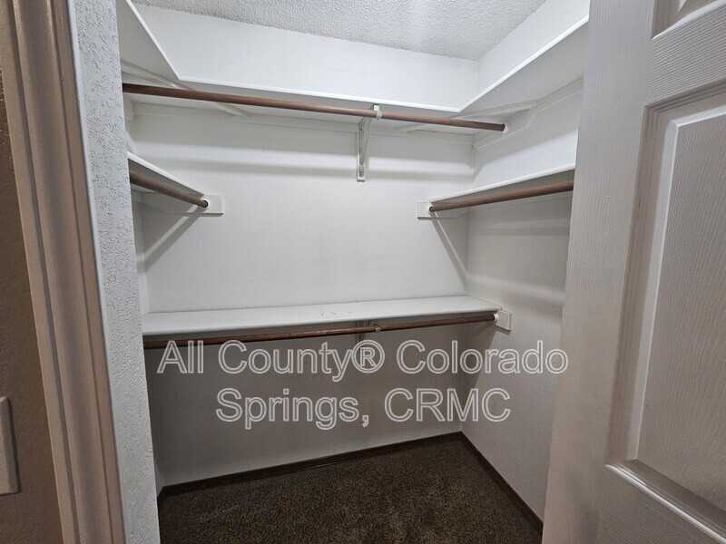 4995 Purcell Dr - Photo 4 of 24