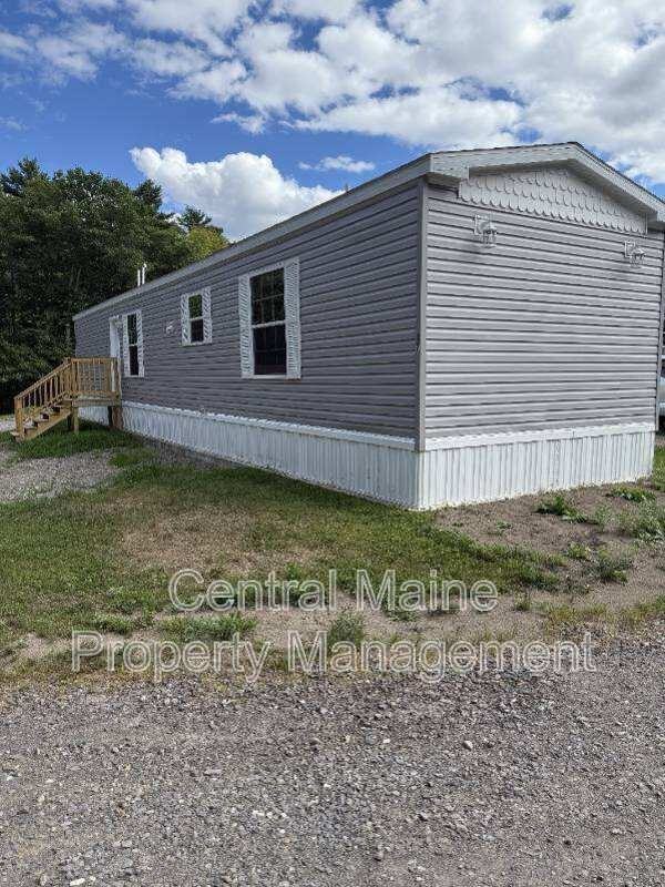 17 Austin Dr - Photo 2 of 11